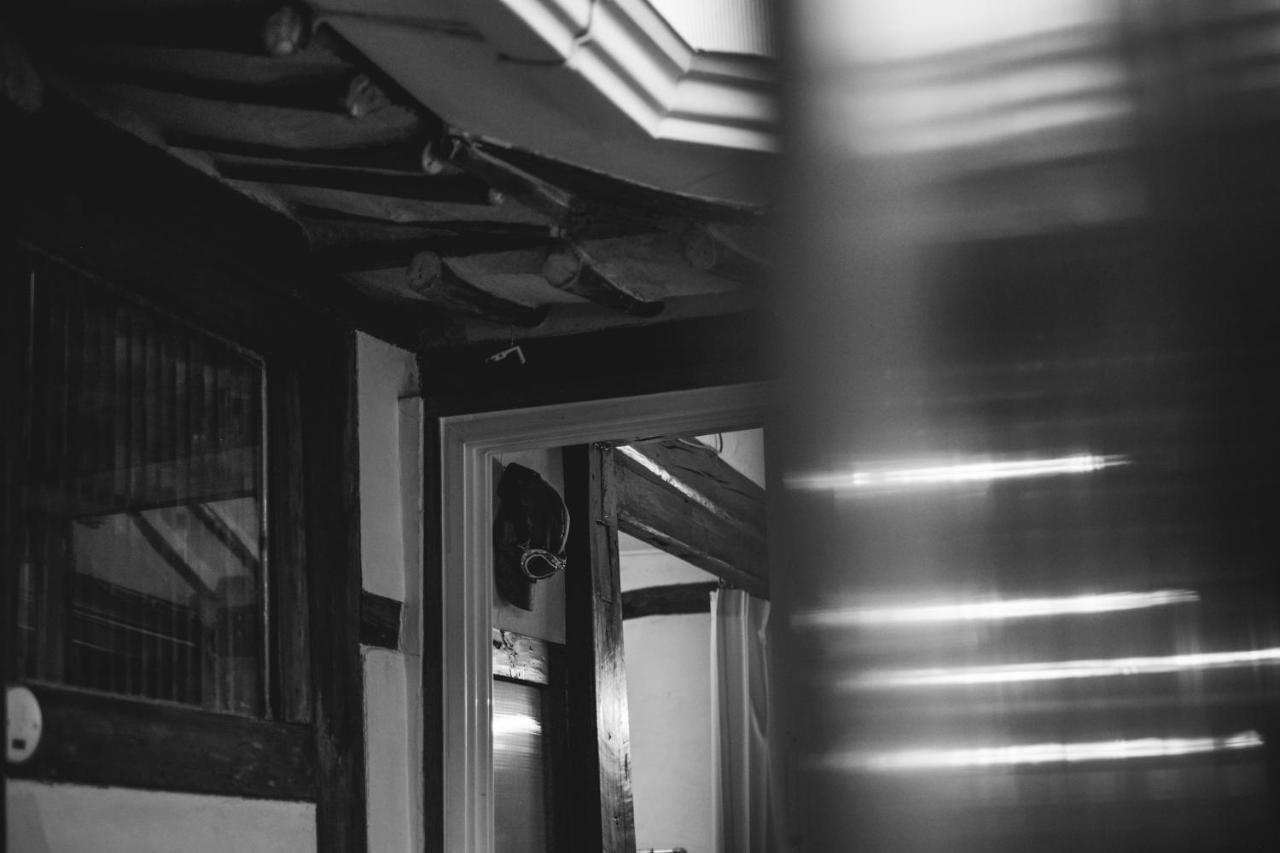 Viva La Vida - Jongno Hanok Private House Seoel Buitenkant foto